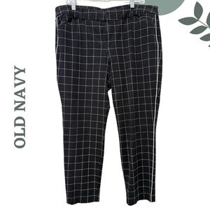 🛍️3/$40 OLD NAVY Pixie Ankle Pants Windowpane Check Pinstripe Black White Sz 16